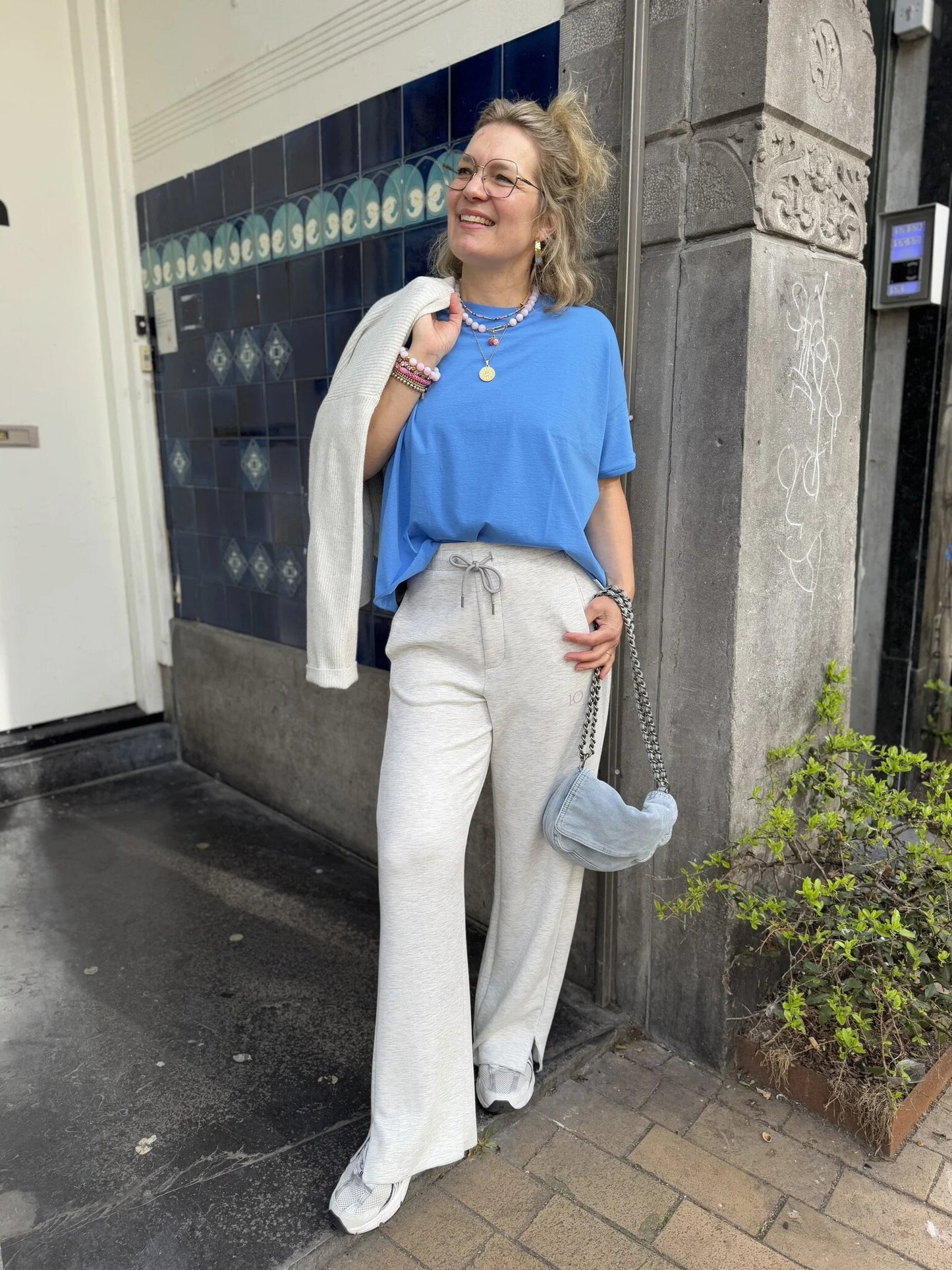 Blaue T-Shirt