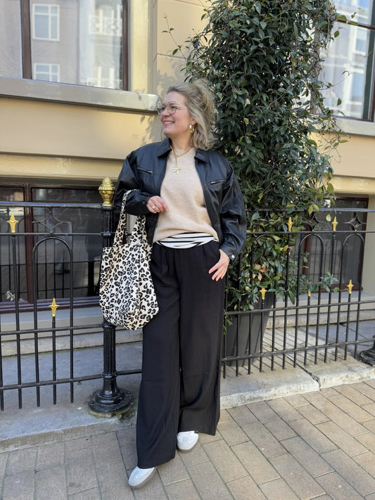 Schwarze Jacke